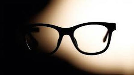 Samsung запатентовала «умные» очки с автоматической коррекцией зрения