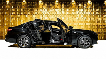 Новейшая «семёрка» BMW с V8 мощностью 536 л.с. и максимальной защитой