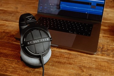 Beyerdynamic выпускает DT 990 PRO X — обновлённые студийные наушники с новыми динамиками