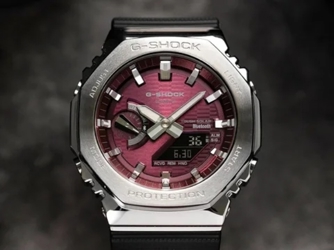 Casio GBM-2100A с металлическим безелем